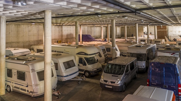 Indoor Parking & Storage Costa-Blanca - caravans, cars and boats inside building